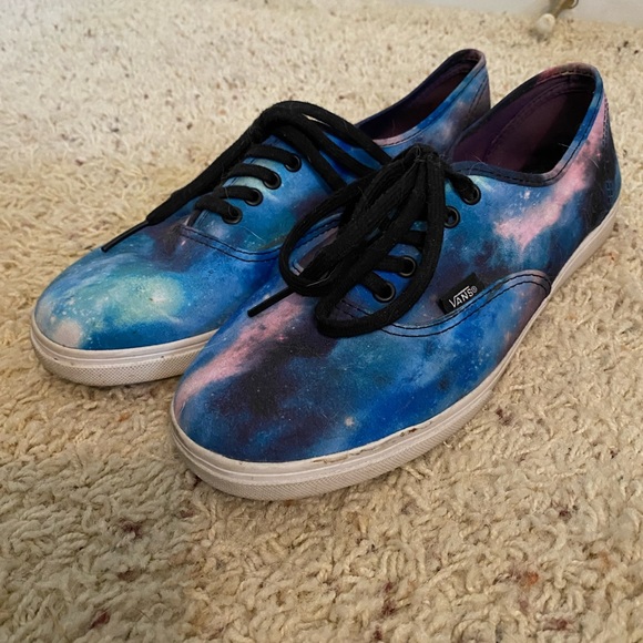 Galaxy Vans - Picture 2 of 4